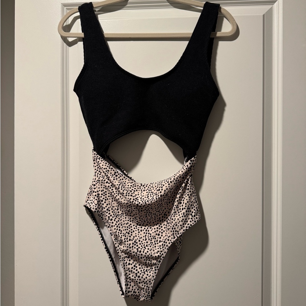 Black and White Polka Dot Women's Swimsuit